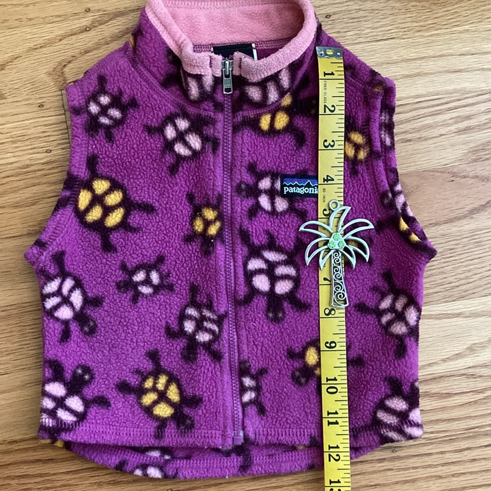 Patagonia Purpley-pink Turtle Fleece Vest - Picture 8 of 8
